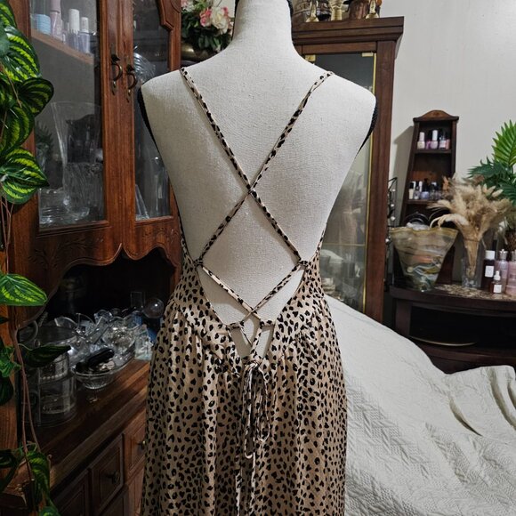 CUPSHE Women V Neck Leopard Lace Up Backless Maxi Slip Dress with Ruffle Hem NWT - Picture 3 of 14